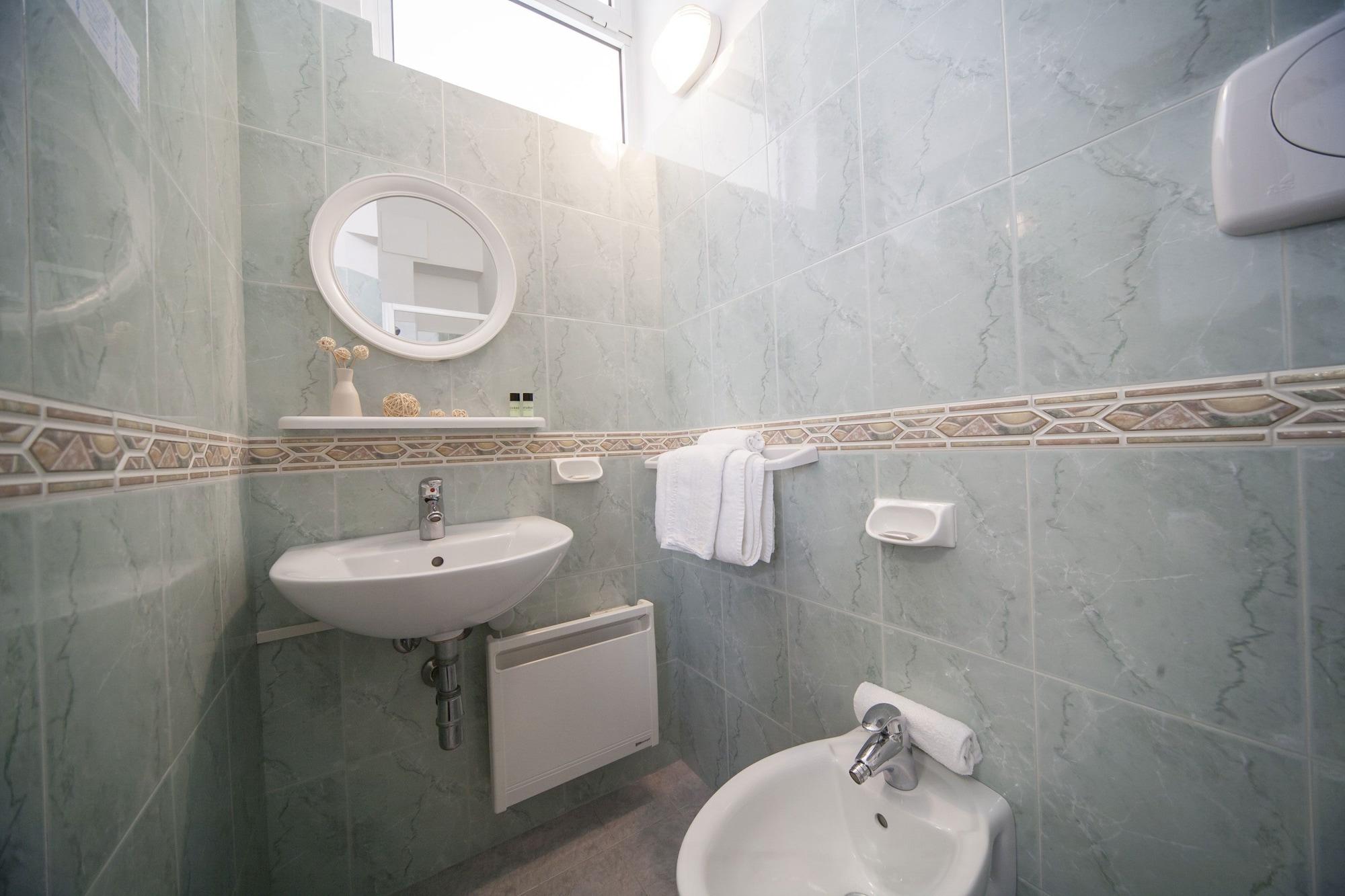 Hotel Zurigo Rimini Esterno foto