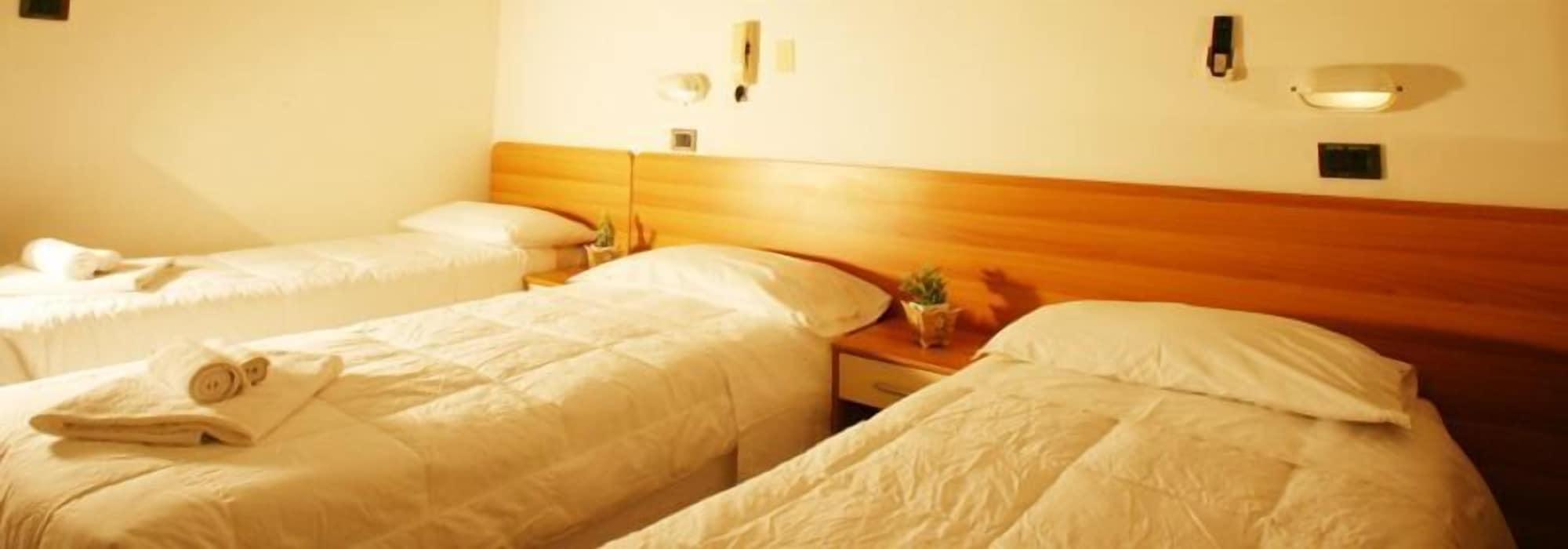 Hotel Zurigo Rimini Esterno foto