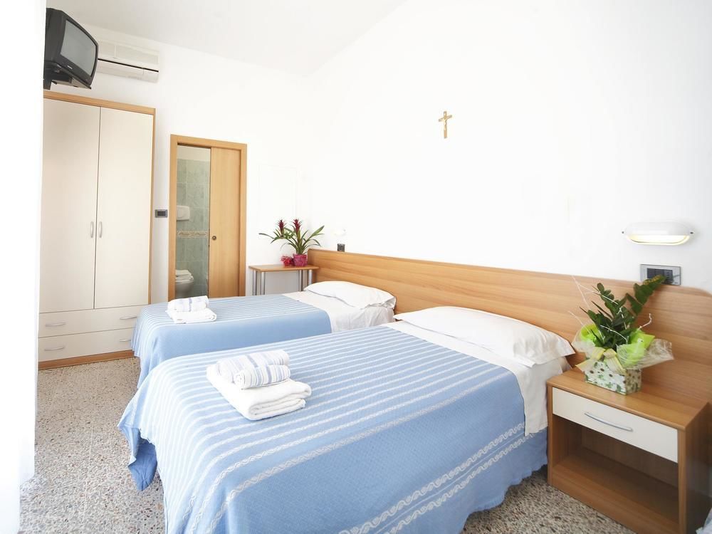 Hotel Zurigo Rimini Esterno foto