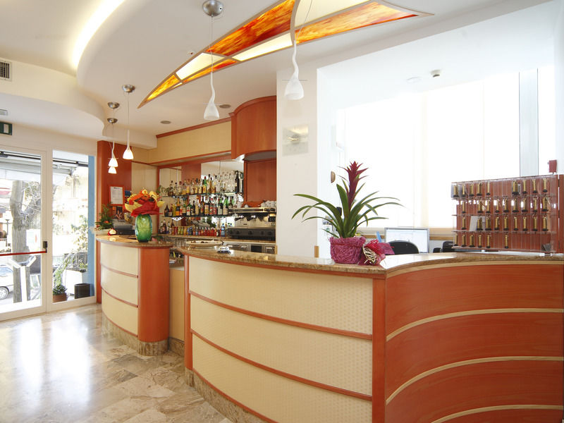 Hotel Zurigo Rimini Esterno foto